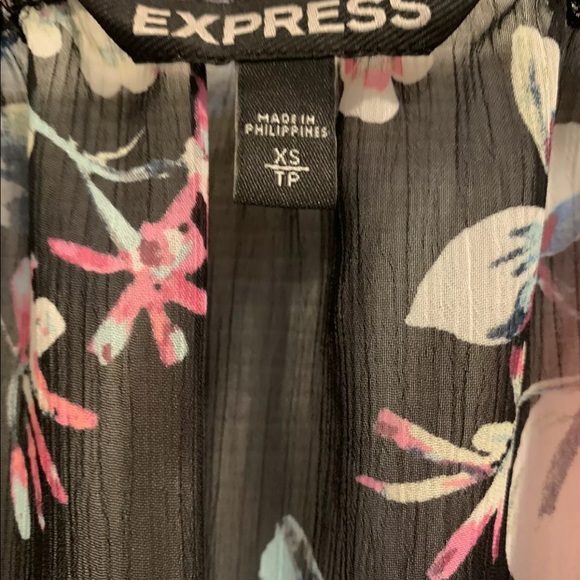 EXPRESS Women’s XS Floral Lace Kimono - Picture 2 of 6